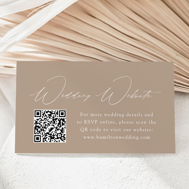 Carte D'accompagnement Code QR du site web de mariage Taupe Élégance Mode (Créateur téléchargé)