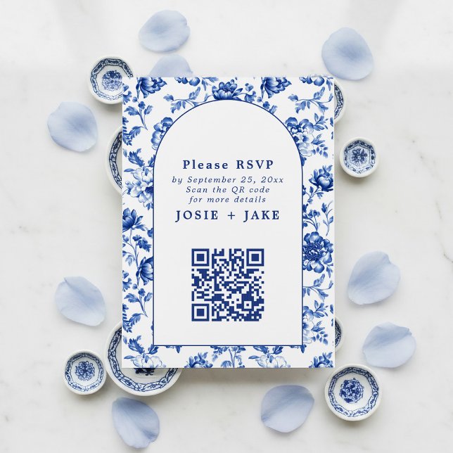 Carte D'accompagnement Code RSVP qr pour le logiciel inspiré Blue Floral (Delftware arch frame, blue and white RSVP card with QR code.)