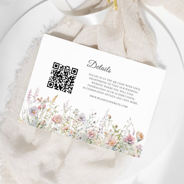 Carte D'accompagnement Détails de code QR aquarelle de fleurs sauvages él (Créateur téléchargé)