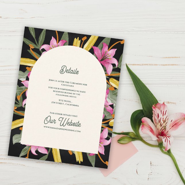 Carte D'accompagnement Détails de mariage arqués de lily rose foncé (Dark Blush Pink Lily Arched Wedding Details | Botanical Floral Arch Evening Wedding Eclosure Card )