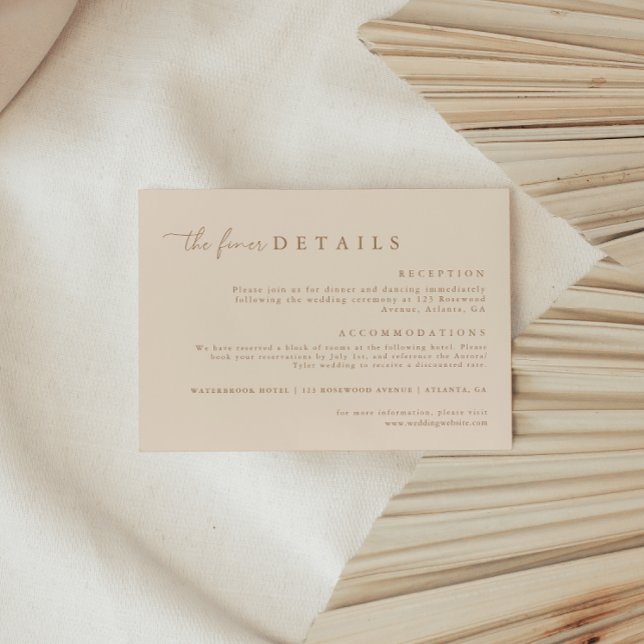 Carte D'accompagnement Détails de mariage avec écriture moderne marron (Créateur téléchargé)