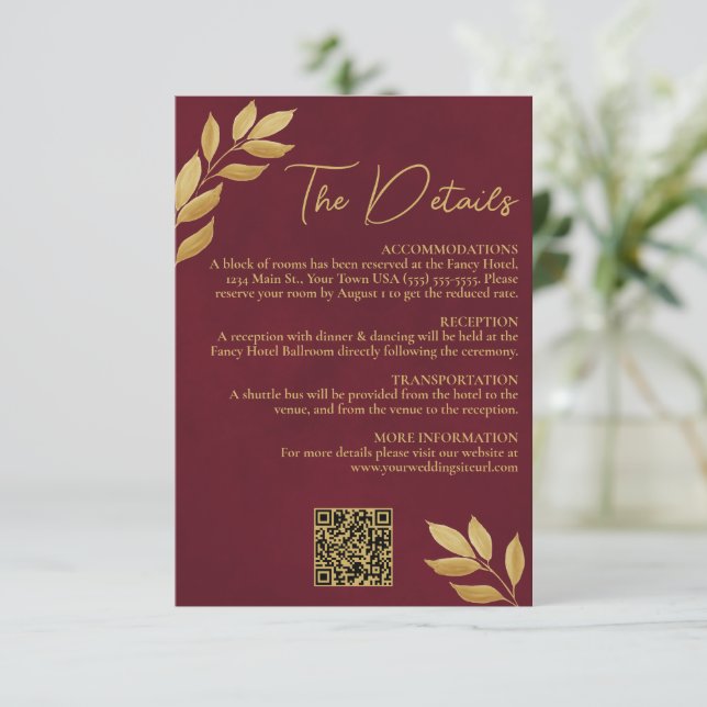Carte D'accompagnement Détails de mariage Burgundy Gold avec QR Code (Debout devant)