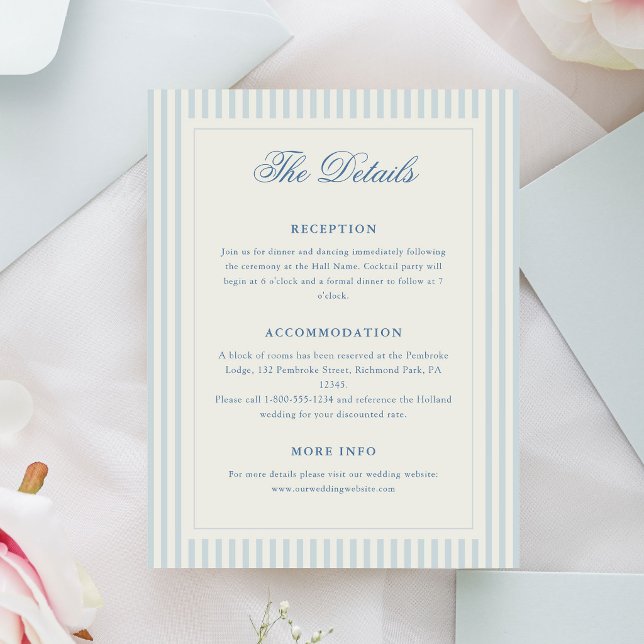 Carte D'accompagnement Détails de rayures bleu clair classiques (classic wedding details card with light blue stripes and elegant typography)