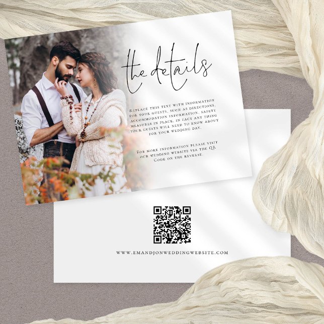 Carte D'accompagnement Détails du code QR du script de superposition de p (Details card with handy QR code for guests to scan to visit your wedding website)