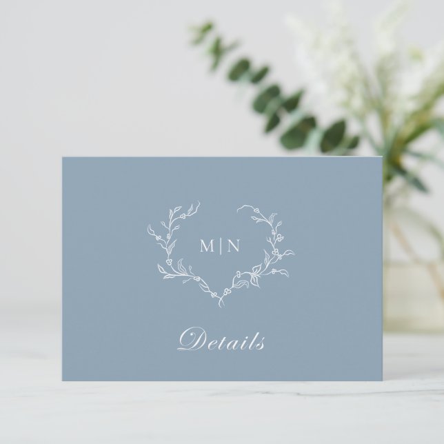 Carte D'accompagnement Dusty Blue Mariage Monogramme Détail (Debout devant)
