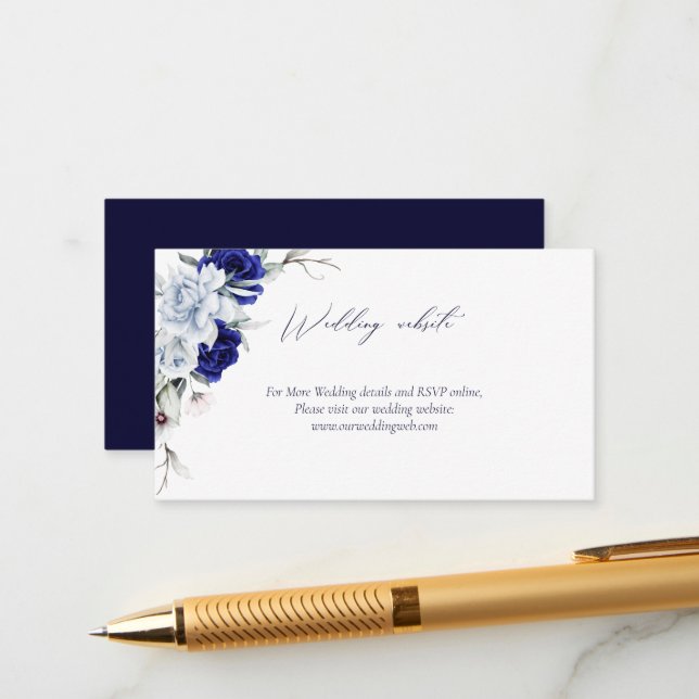 Carte D'accompagnement Elégant Dusty Blue Navy Floral Mariage Website (Devant/Arrière en situation)