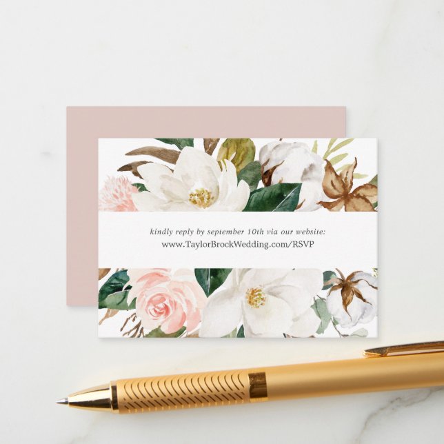 Carte D'accompagnement Élégant Magnolia | Site Mariage blanc RSVP (Devant/Arrière en situation)