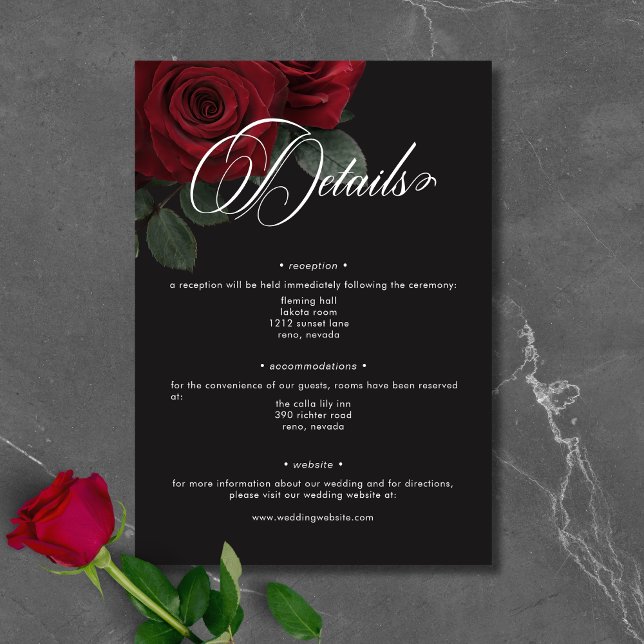 Carte D'accompagnement Élégant Moody Blood Red Roses Détails floraux (Elegant Moody Blood Red Roses Floral Details Enclosure Card)