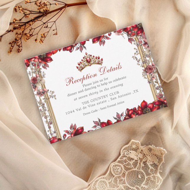 Carte D'accompagnement Elegant Red Golden Tiara Floral Quinceañera (Créateur téléchargé)
