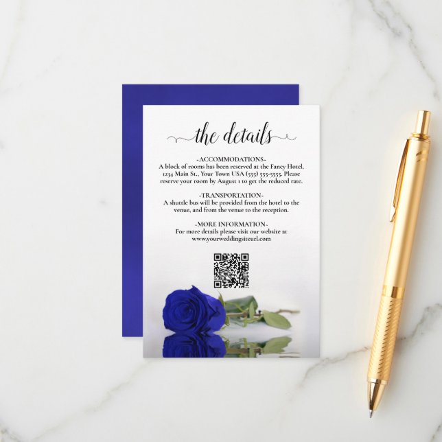 Carte D'accompagnement Elégant Royal Blue Rose Détails du Mariage QR Code (Devant/Arrière en situation)