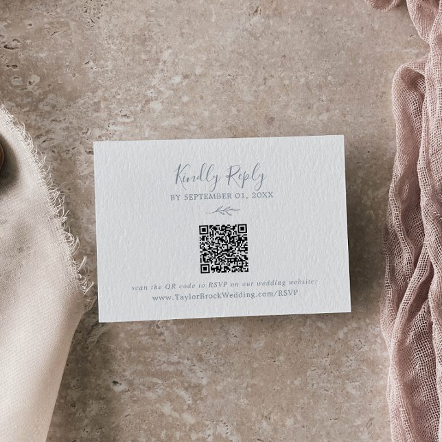 Carte D'accompagnement Feuille minimale | Dusty Blue QR Code Mariage RSVP (Créateur téléchargé)