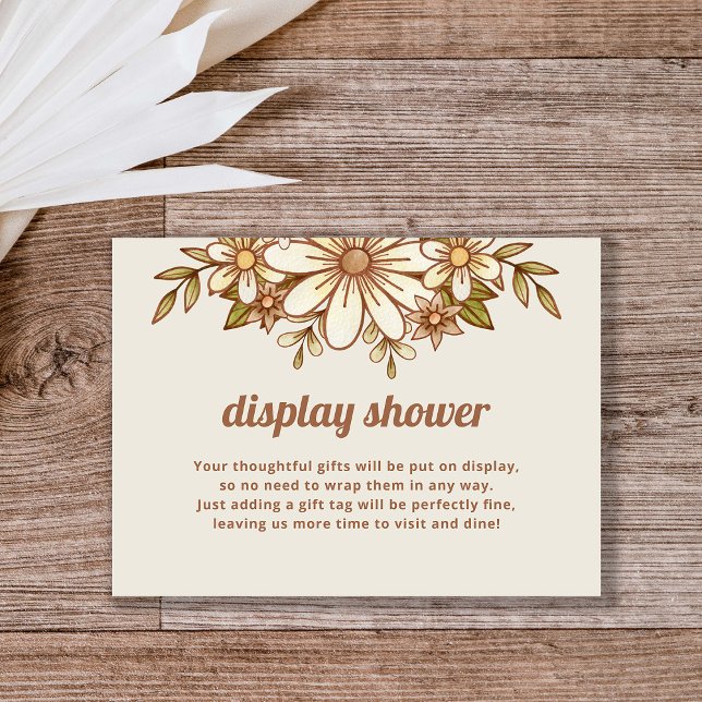 Carte D'accompagnement Fleurs Boho Retro | Afficher le cadeau non emballé (A retro floral bridal shower card asking guests to bring unwrapped gifts for a display shower)