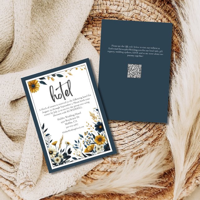 Carte D'accompagnement Fleurs Jaunes Bleues Formel Elégant Mariage Hôtel (Blue Yellow Formal Elegant Wedding Hotel Information Card with hotel details and reservation info.)