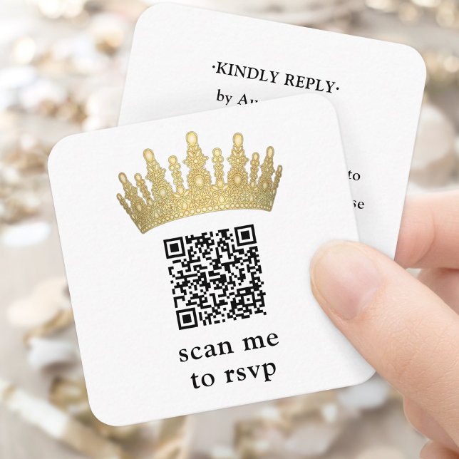 Carte D'accompagnement Gold Quinceañera Crown Scan Me QR RSVP Chic Modern (Créateur téléchargé)