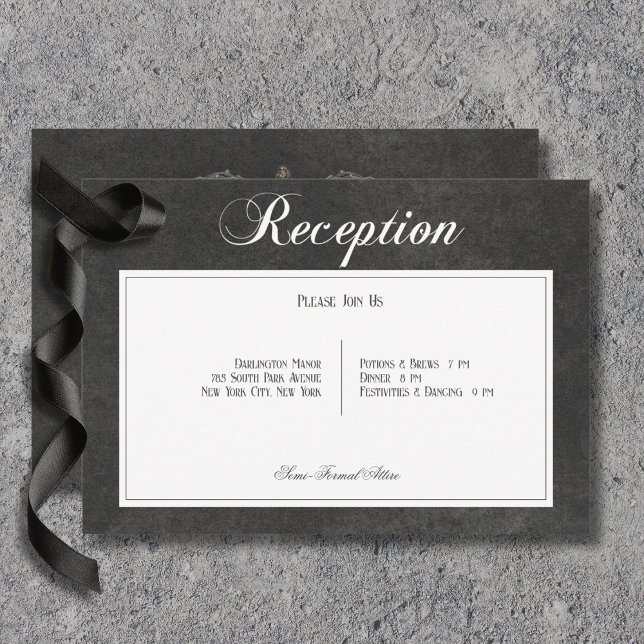 Carte D'accompagnement Gothique Noir & Blanc Crânes & Réception Coeur (Gothic Black & White Skulls & Heart Wedding Reception Card)