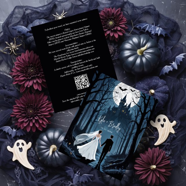 Carte D'accompagnement Haunted Castle Halloween Wedding Couple (Wedding Couple in Spooky Forest Toward Haunted Castle Enclosure Cards with QR Code.)