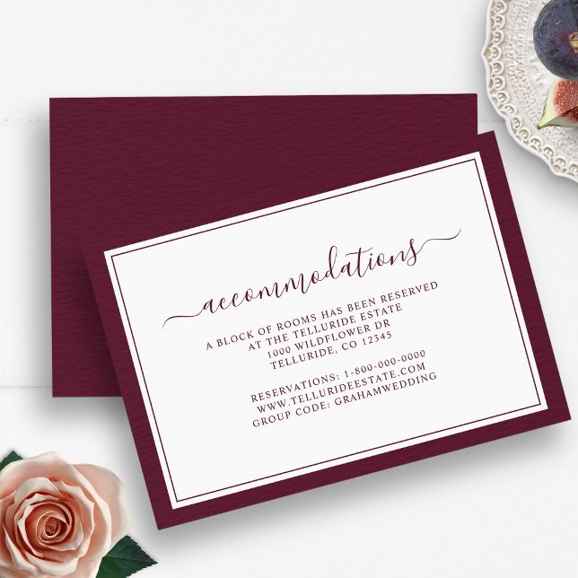 Carte D'accompagnement Hébergement de mariage élégant et simple en Bourgo (Burgundy Simple Elegant Script Accommodations Enclosure Card by Painted Paperie
)