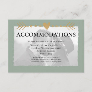 Carte D'accompagnement Logements de Sage Green Modern Photo Gold Hearts