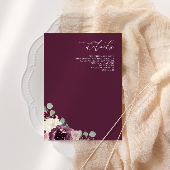 Carte D'accompagnement Mariage floral de prune moderne élégante (Elegant Modern Botanical Plum Floral Wedding Enclosure Card)