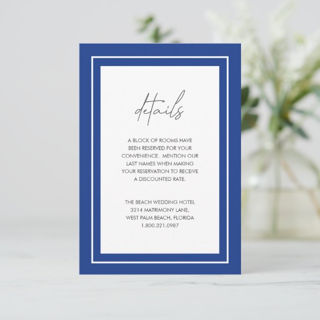 Carte D'accompagnement Mariage Moderne Bleu Saphir avec Bordure Gras (Debout devant)