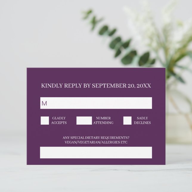 Carte D'accompagnement Mariage traditionnel simple moderne violet RSVP (Debout devant)