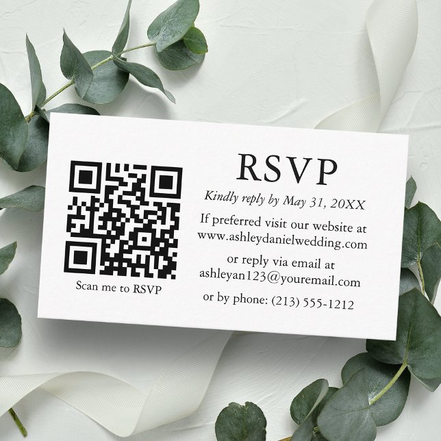 Carte D'accompagnement Minimaliste Mariage QR RSVP (Customize to change text style, size, background color or add more text or a photo to back of card.)