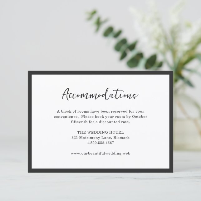 Carte D'accompagnement Modern Typography Minimalist Wedding (Debout devant)