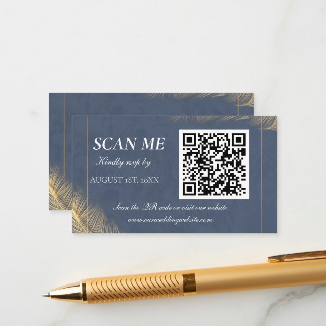 Carte D'accompagnement Navy Blue Gold QR Code Digital Wedding RSVP Card (Devant/Arrière en situation)