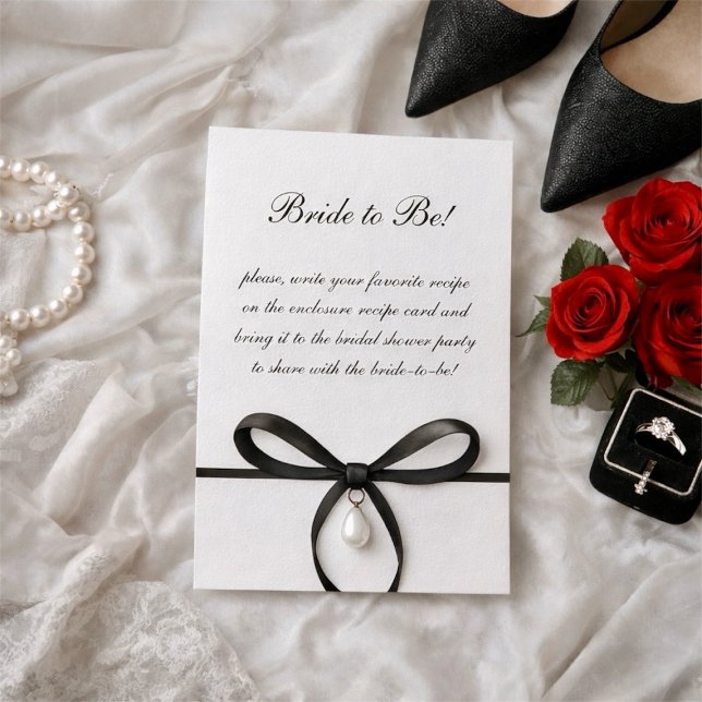 Carte D'accompagnement Noeud papillon noir avec perle style Old Money pou (Black Bow With Pearl Old Money Style Bridal Shower Enclosure Card)