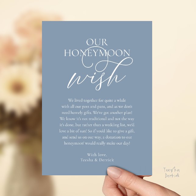 Carte d'accompagnement pour un fonds élégant de vœ (Elegant Script Honeymoon Wish Cash Fund Enclosed Invitation Card in Dusty Blue)