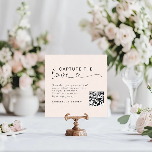 Carte D'accompagnement Prenez l'amour ! Mariage QR personnalisé (Capture the love! Photo, QR-Code, Wedding Table Card, Blush-Beige.)