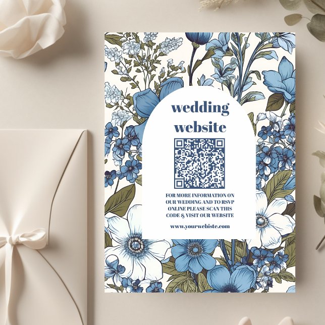 Carte D'accompagnement qr code Blue Periwinkle Mariage Fleur sauvage (Créateur téléchargé)