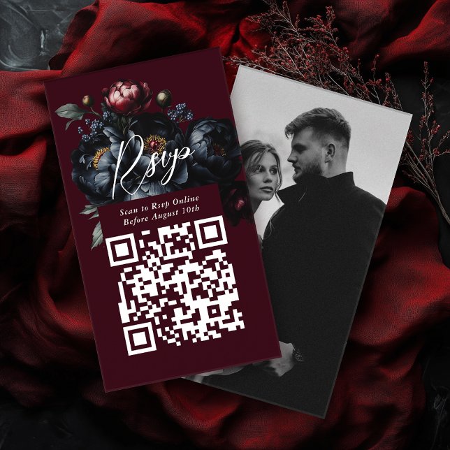 Carte D'accompagnement QR Code Red Dark Moody Peony Mariage gothique RSVP (Créateur téléchargé)