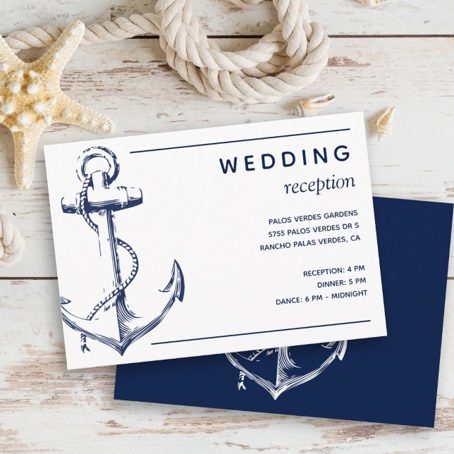 Carte D'accompagnement Réception de mariage d'Ancres blanches nautiques (Wedding reception invitation that features an anchor and is in a navy and white classic theme.)