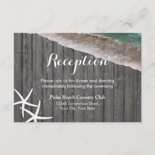 Carte D'accompagnement Réception de mariage de plage avec fond en bois et