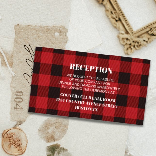 Carte D'accompagnement rouge buffle plaid rustique d'hiver mariage direct (red buffalo plaid rustic winter wedding direction enclosure card)