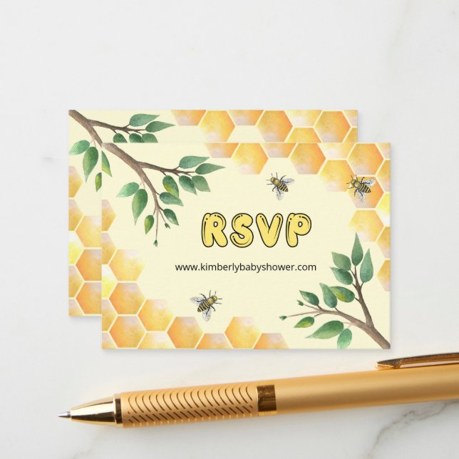 Carte D'accompagnement RSVP Online Little Bee Baby shower Website Enclos (Devant/Arrière en situation)
