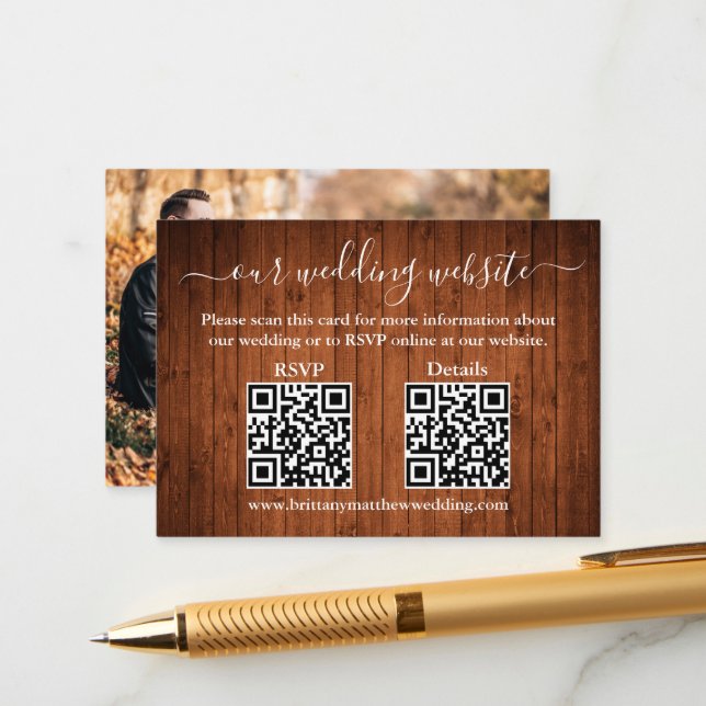 Carte D'accompagnement Rustic Wood 2 QR Détails du mariage photo RSVP (Devant/Arrière en situation)