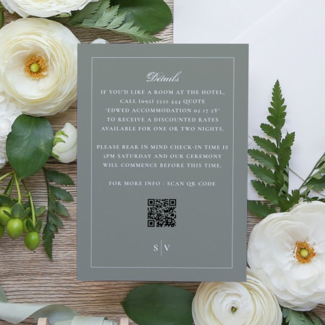 Carte D'accompagnement Sage Green Monogramme QR CODE Mariage élégant (Créateur téléchargé)