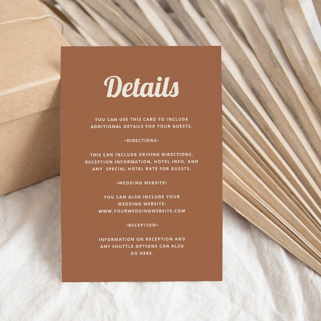 Carte D'accompagnement Script rétro | Détails de l'invité Mariage (A trendy, vintage style wedding details card with retro script)