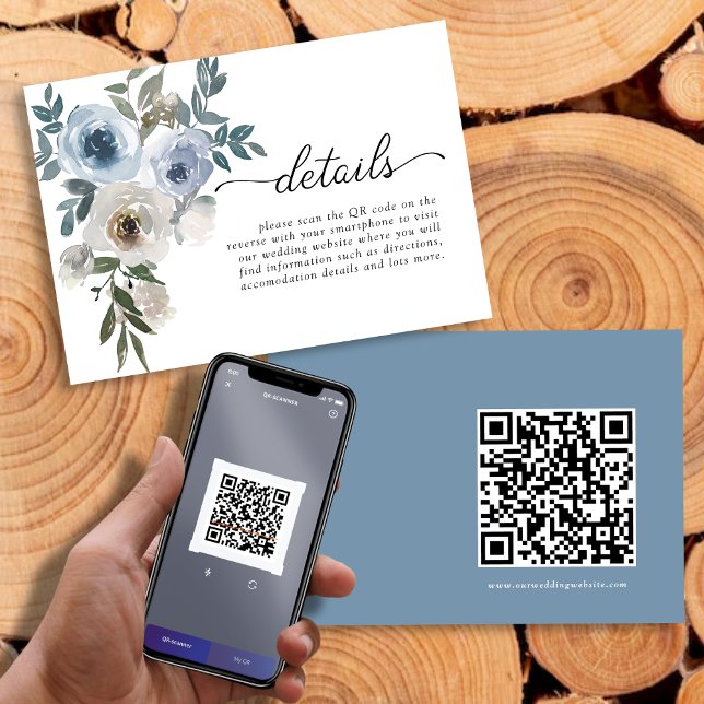Carte D'accompagnement Simple moderne QR code Dusty Blue Floral Mariage (Simple Modern QR code Dusty Blue Floral Wedding Enclosure Card)
