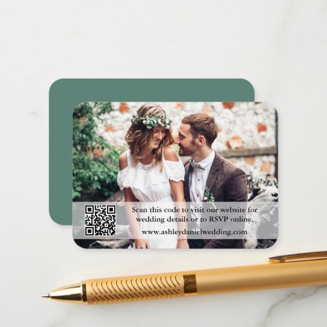 Carte D'accompagnement Site mariage QR Overlay Photo Eucalyptus Green (Devant/Arrière en situation)