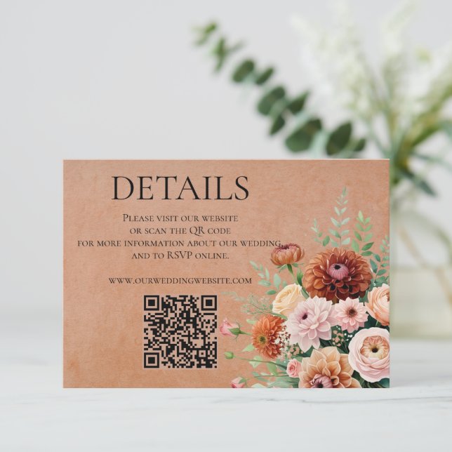 Carte D'accompagnement Terracotta Sage Green Flowers Mariage QR Détails (Debout devant)