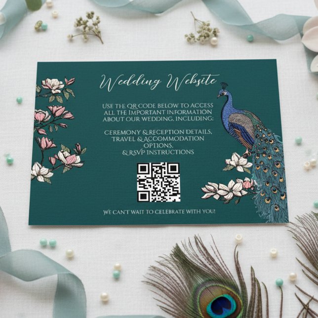 Carte D'accompagnement Turquoise Green Peacock Garden Website QR Code (Wedding Website Teal Enclosure Card. Hand Drawn Blue Peacock on Magnolia Tree Branches in Bloom. )