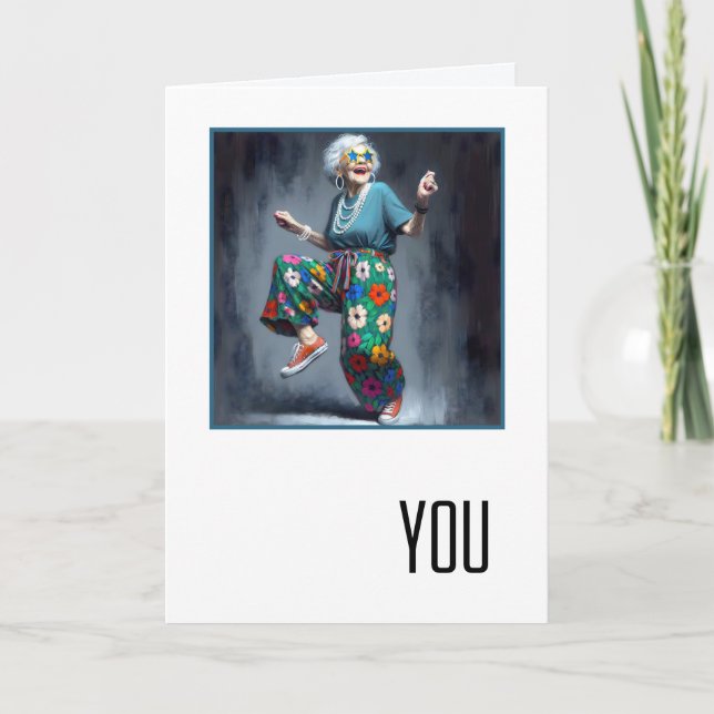 Carte Dame âgée dansant pour son anniversaire  (Devant)