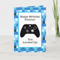 Carte d'anniversaire à thème pour garçon