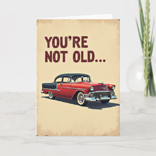 Carte d'anniversaire artistique vintage avec voitu