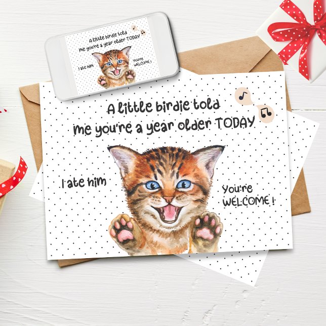 Carte d'anniversaire de chat amusant | Un Petit Oi (Funny Cat Birthday Card | A Little Birdie Told Me)