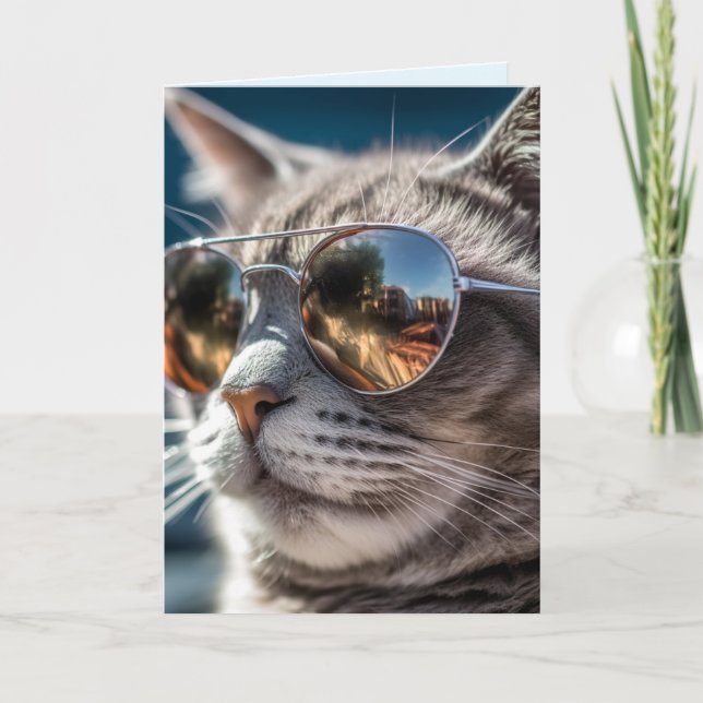 CARTE D'ANNIVERSAIRE DE CHAT PORTANT DES LUNETTES  (Devant)