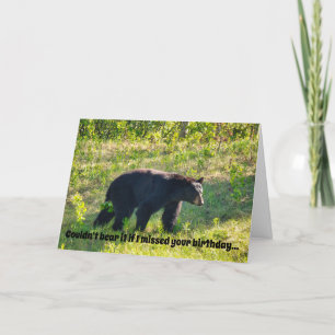 Carte d'anniversaire de l'ours noir promenant
